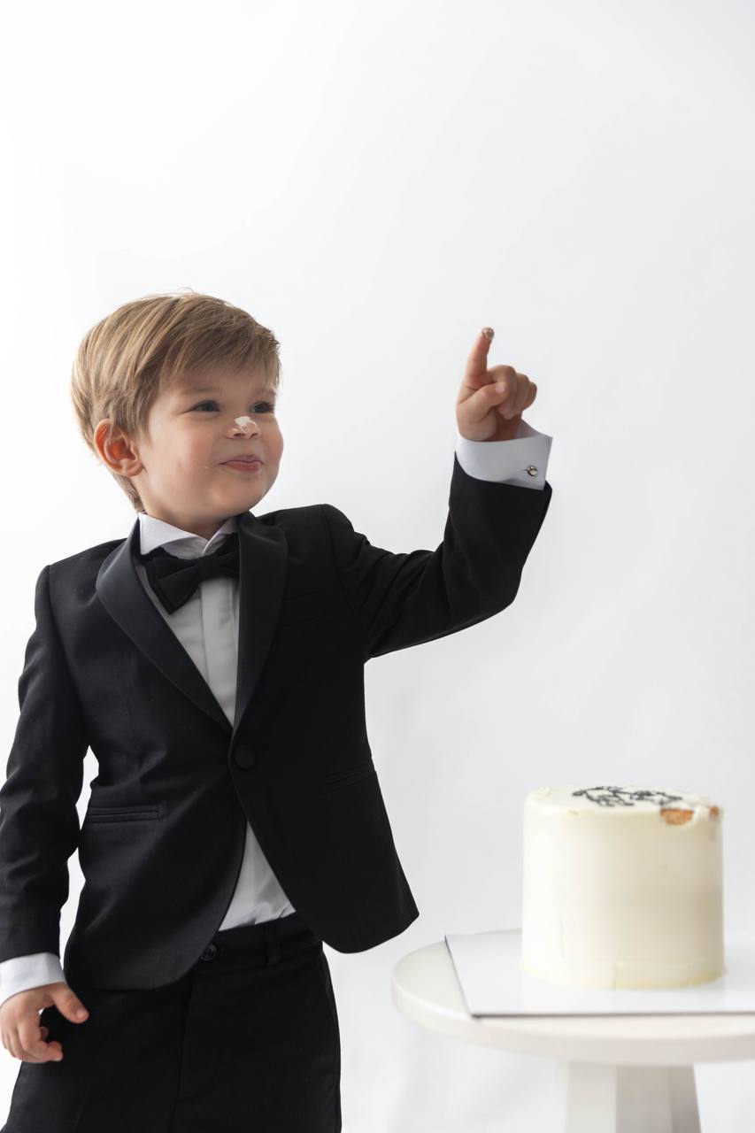 Çocuk Siyah Smokin Takım Elbise (1–14 Yaş) – Ceket Pantolon Gömlek Papyon