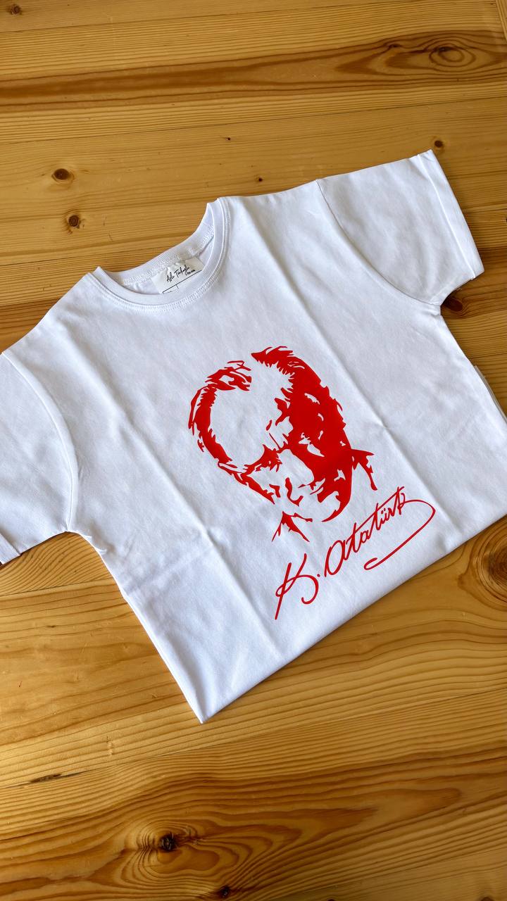 Çocuk Unisex Kırmızı Atatürk Baskılı Tişört